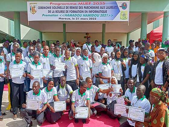 Maroua : 500 jeunes et femmes formés en informatique !